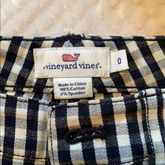 Black and white striped vineyard vines pants - Picture 2 of 3